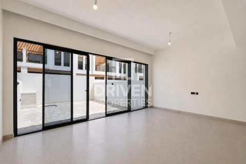 Townhouse de 3 dormitorios en Damac Lagoons, UAE No. 221415 4