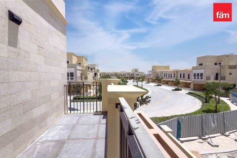 Apartment de 5 dormitorios en Dubai, UAE No. 213338 14