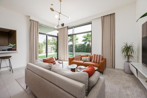 4 bedrooms Villa in Al Furjan, UAE No. 221643 7