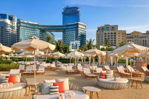 33m² Apartment in Seven Palm, UAE No. 40100 3