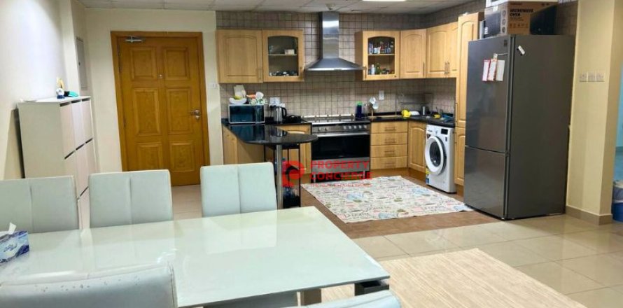 Apartment de 3 dormitorios en Jumeirah Lake Towers, UAE No. 39583