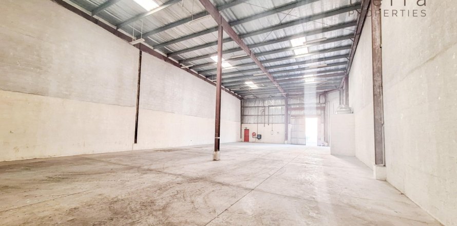 436.6m² Warehouse in Ras Al Khor Industrial, UAE No. 38898