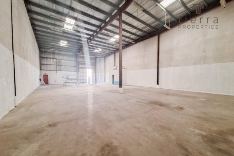436.6m² Warehouse in Ras Al Khor Industrial, UAE No. 38898 5