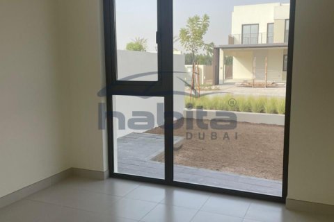 4 غرف نوم فيلا في EMAAR South, الإمارات العربية المتحدة رقم 35153 8