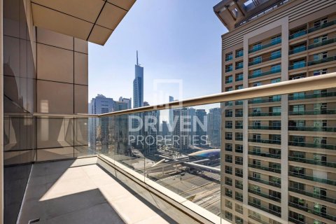 Apartment de 1 dormitorio en West Avenue Tower, UAE No. 202545 12