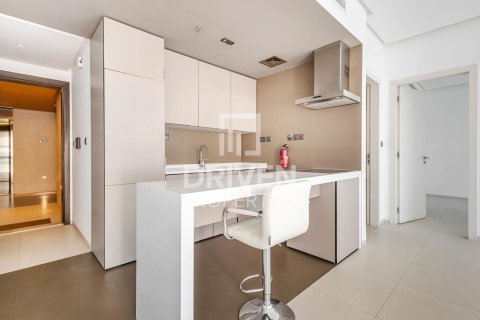 Apartment de 1 dormitorio en West Avenue Tower, UAE No. 202545 8