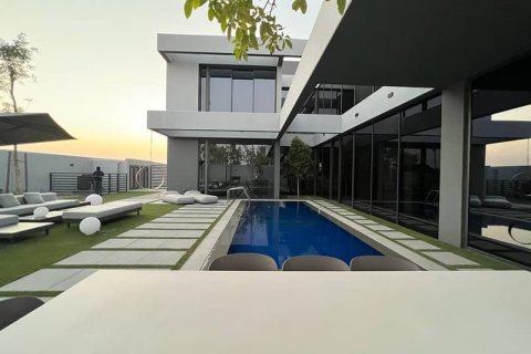Villa de 5 dormitorios en Tilal City, UAE No. 10903 11