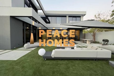 Villa de 5 dormitorios en Tilal City, UAE No. 10903 9