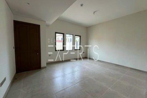 Villa de 5 chambres à Khalifa City, UAE No. 225082 11