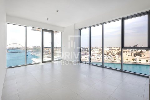 Apartment de 2 dormitorios en Al Wasl, UAE No. 221562 3
