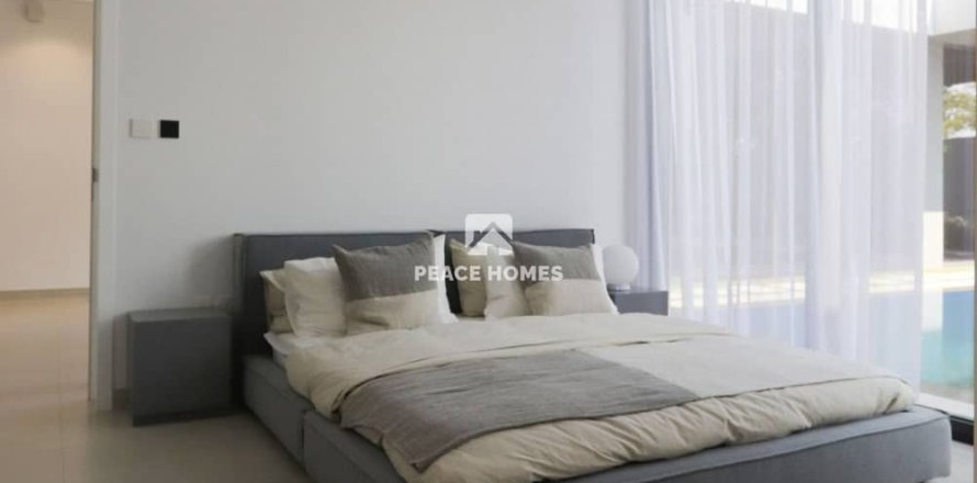 4 bedrooms Villa in Tilal City, UAE No. 10850
