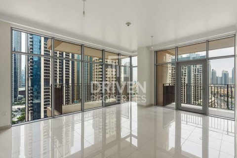 2 bedrooms Apartment in BLVD Crescent, UAE No. 211562 3