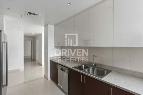 2 bedrooms Apartment in BLVD Crescent, UAE No. 211562 14