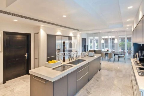 Villa de 5 chambres à Signature Villas, UAE No. 32225 7