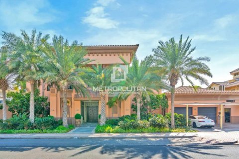 Villa de 5 dormitorios en Signature Villas, UAE No. 32225