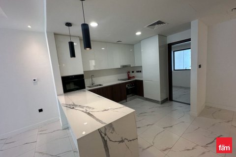 4 bedrooms Villa in Dubai, UAE No. 166640 3
