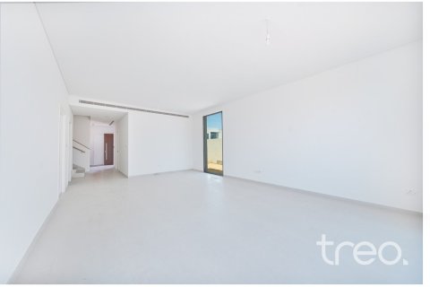 4 bedrooms Townhouse in Dubai, UAE No. 220828 4