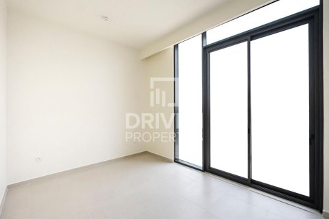 Villa de 4 dormitorios en EMAAR South, UAE No. 207401 9