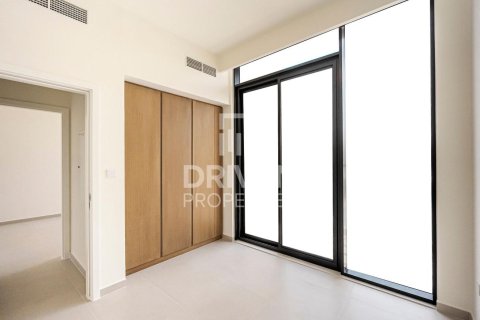 Villa de 4 dormitorios en EMAAR South, UAE No. 207401 10