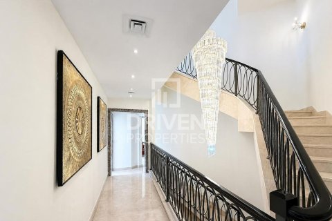 Вилла с 6 спальнями в The Villa, ОАЭ №218607 17