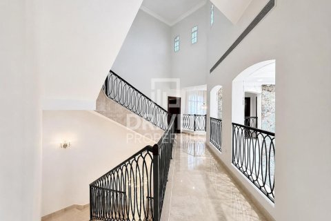 Вилла с 6 спальнями в The Villa, ОАЭ №218607 22