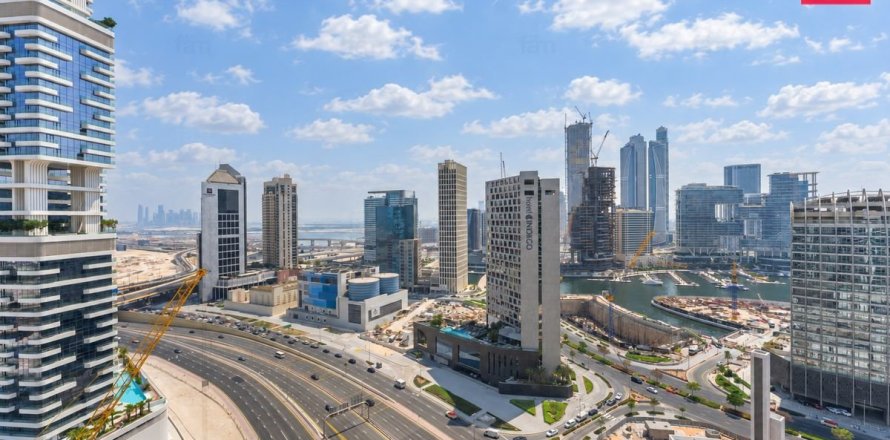 3 bedrooms Apartment in Downtown Dubai (Downtown Burj Dubai), UAE No. 213260