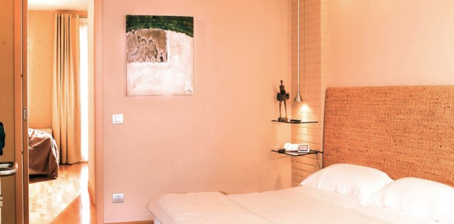Appartement de 2 chambres à REVA RESIDENCES Business Bay, UAE No. 95163
