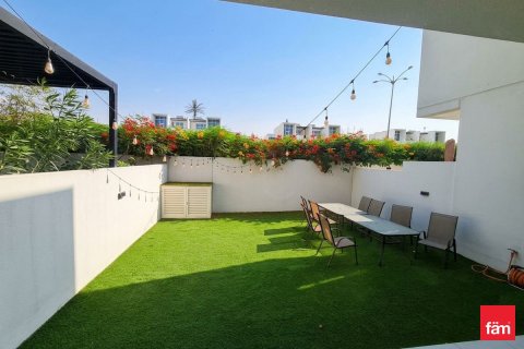3 bedrooms Townhouse in Dubai, UAE No. 216449 18