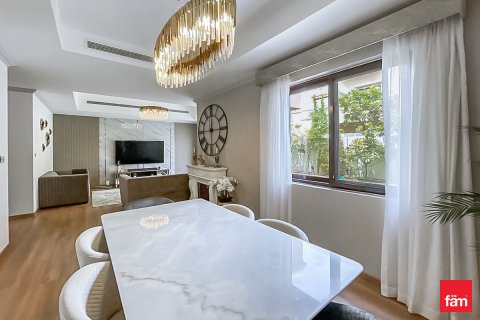 Villa de 3 dormitorios en Reem, UAE No. 224407