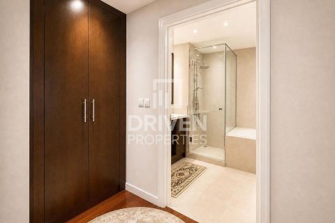 Appartement de 3 chambres à BLVD Crescent, UAE No. 225166 16