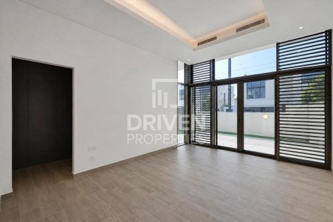 Villa de 6 dormitorios en District One, UAE No. 223242 13