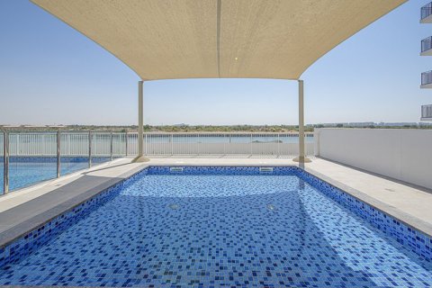 Apartment de 2 dormitorios en Yas Island, UAE No. 215353 3