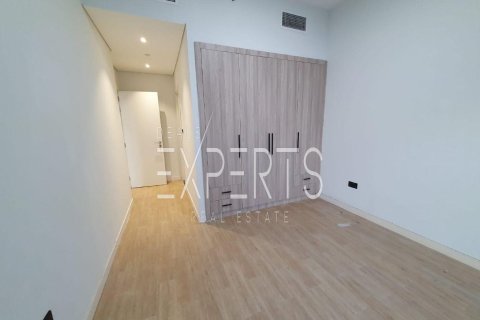 Apartment de 2 dormitorios en Masdar City, UAE No. 224186 11