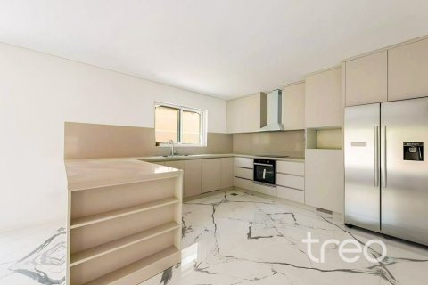 5 bedrooms Villa in Meadows, UAE No. 220757 5