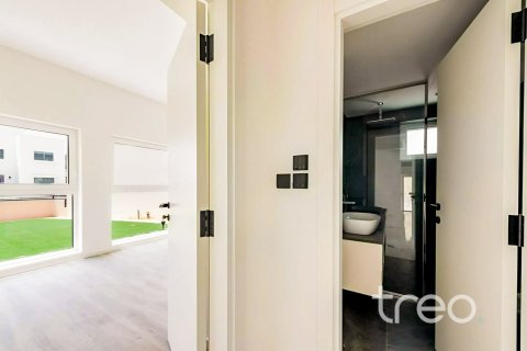 5 bedrooms Villa in Meadows, UAE No. 220757 10