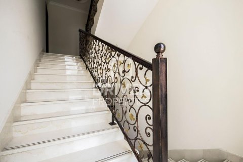 Villa de 5 dormitorios en The Villa, UAE No. 201259 9