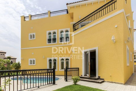 Villa de 5 dormitorios en The Villa, UAE No. 201259 12