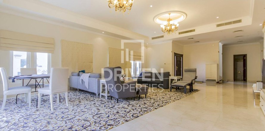 Villa de 5 dormitorios en The Villa, UAE No. 201259