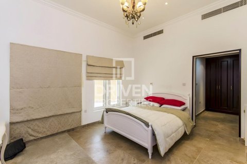 Villa de 5 dormitorios en The Villa, UAE No. 201259 6