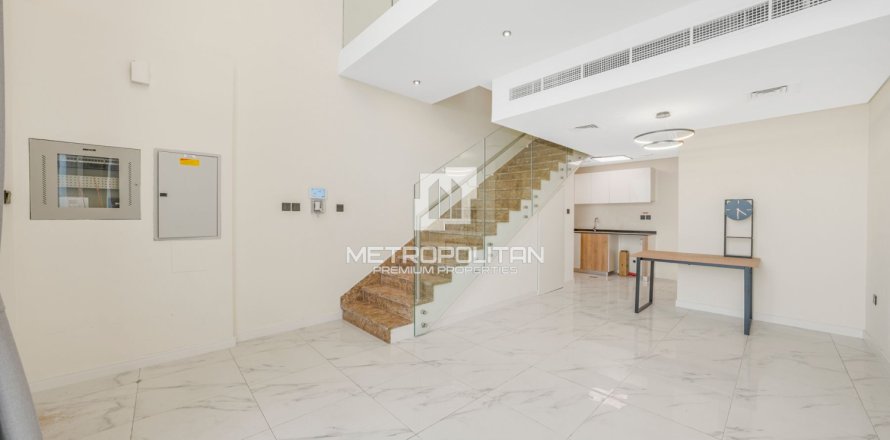 1 bedroom Townhouse in Rukan, UAE No. 129976