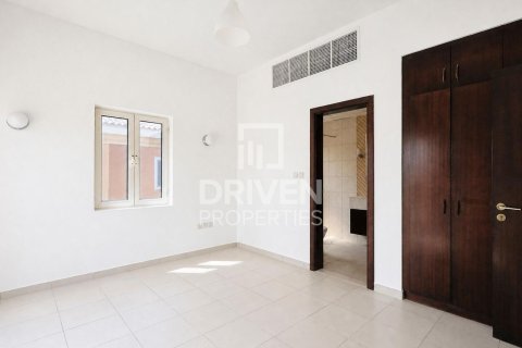 Villa de 5 dormitorios en Hacienda, UAE No. 223223 21