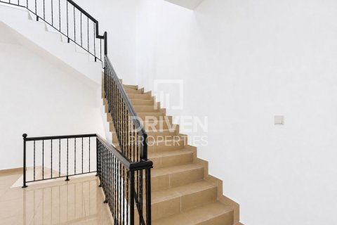 Villa de 5 dormitorios en Hacienda, UAE No. 223223 11