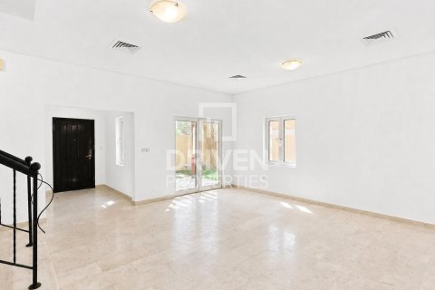 Villa de 5 dormitorios en Hacienda, UAE No. 223223 6