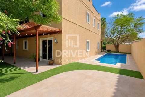Villa de 5 dormitorios en Hacienda, UAE No. 223223 31