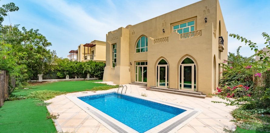 4 غرف نوم فيلا في Jumeirah Islands, الإمارات العربية المتحدة رقم 183220