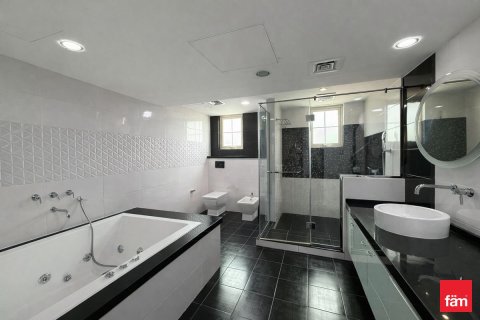 Villa de 4 chambres à Jumeirah Islands, UAE No. 151631 16