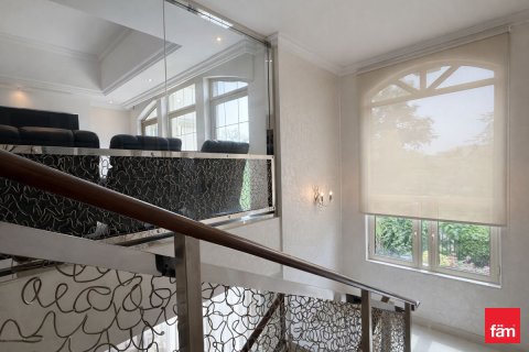 Villa de 4 chambres à Jumeirah Islands, UAE No. 151631 7