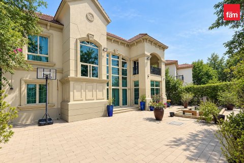 4 غرف نوم فيلا في Jumeirah Islands, الإمارات العربية المتحدة رقم 151631
