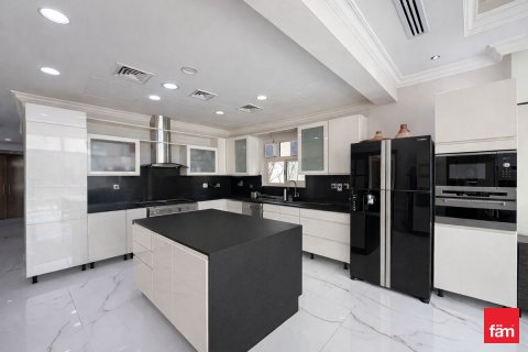 Villa de 4 chambres à Jumeirah Islands, UAE No. 151631 11