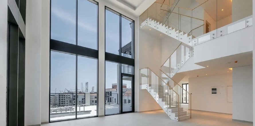 5 bedrooms Penthouse in Dubai, UAE No. 160484